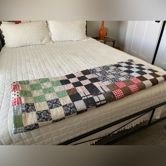 Handmade Multi Colored Quilt 62”+82” 🩵🌸 - Picture 9 of 9